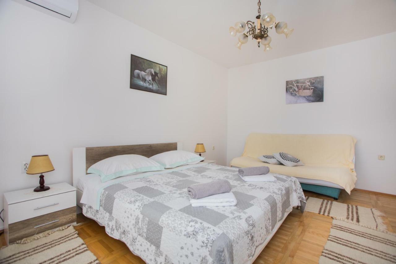 Apartmani Branko Lemac Brodarica  Luaran gambar