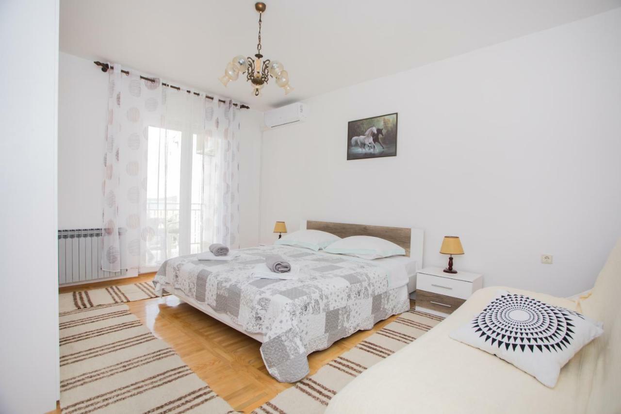 Apartmani Branko Lemac Brodarica  Luaran gambar