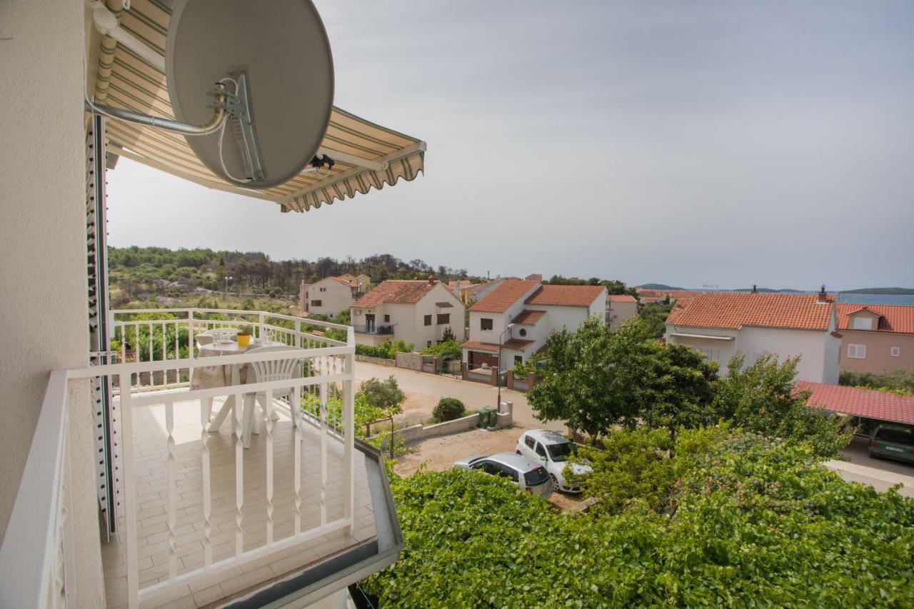 Apartmani Branko Lemac Brodarica  Luaran gambar