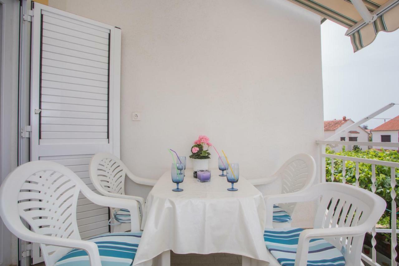 Apartmani Branko Lemac Brodarica  Luaran gambar